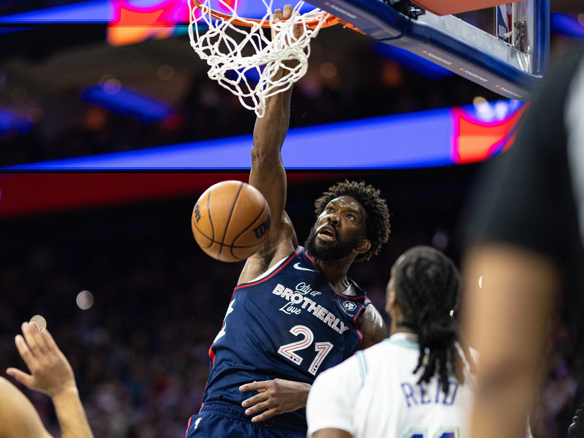 Joel Embiid (21) đang dẫn đầu danh sách tay ném hiệu quả nhất NBA, với trung bình 35,1 điểm/trận