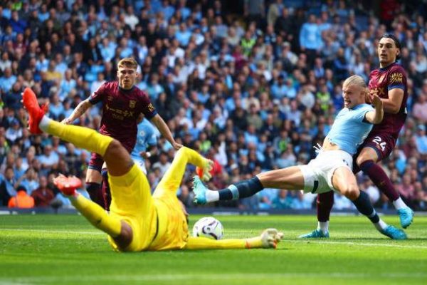 Man City để Ipswich dẫn bàn trước khi xả giận với một thắng lợi đậm