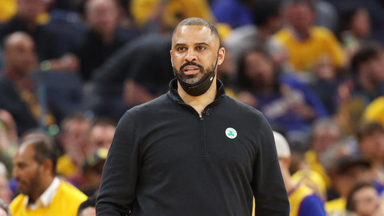 HLV Ime Udoka đối mặt với án phạt nội bộ từ Boston Celtics vì "quan hệ ngoài luồng" với đồng nghiệp